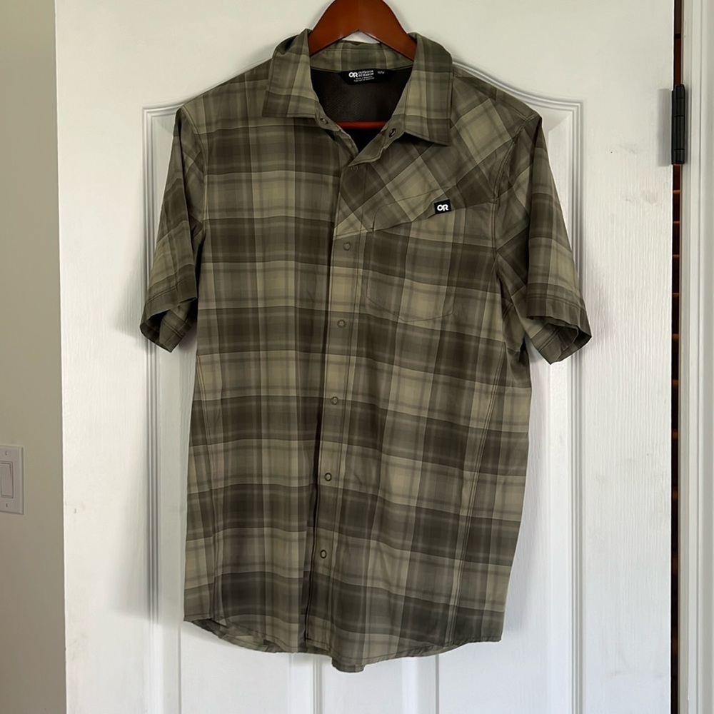 Men’s medium outdoor research tech button up. Green.